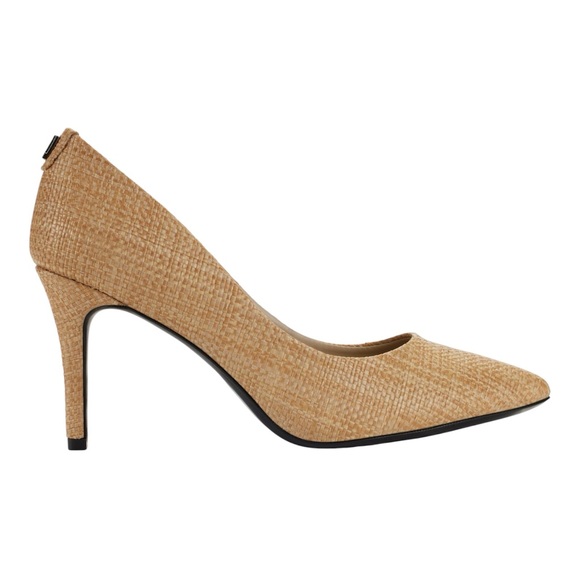 Royale Pointed Toe Pump (Women) - Picture 2 of 7